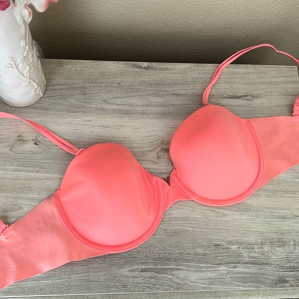 Coral strapless bra